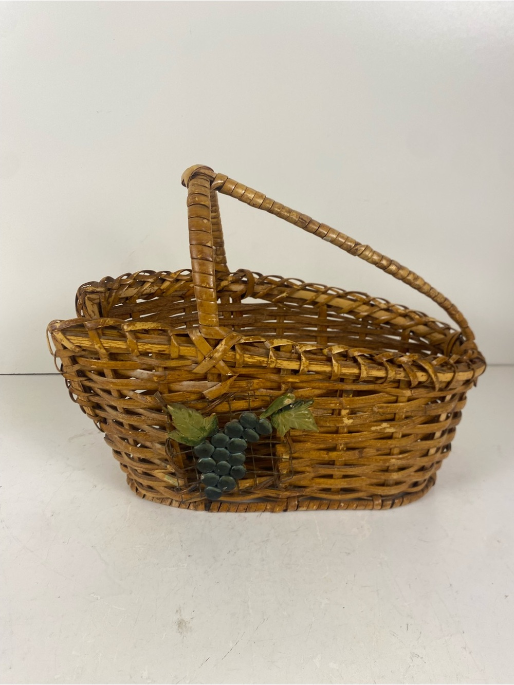 Vintage Woven Wine Basket With Handle & Metal Grapevine Detail 12” Length